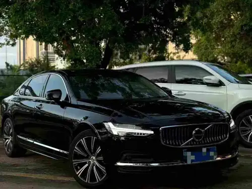Volvo S90, 2022