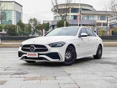 Mercedes-Benz C-Class, 2024