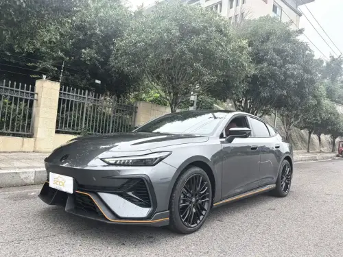 Changan UNI-V, 2025