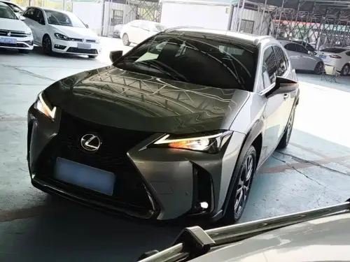 Lexus UX, 2020