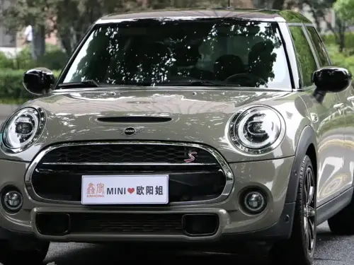 Mini MINI, 2021