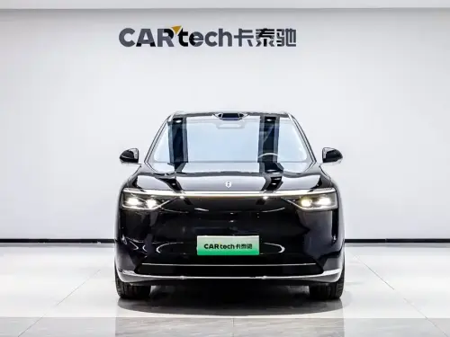 AITO M8, 2025