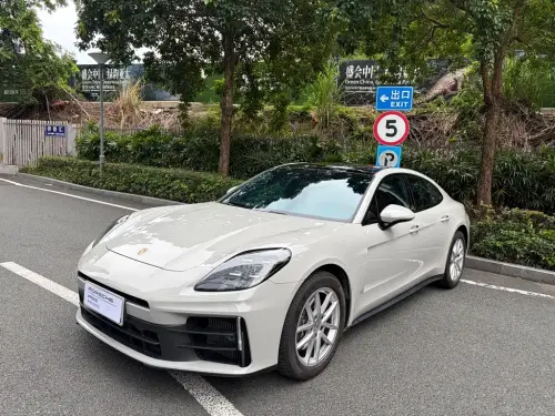 Porsche Panamera, 2025