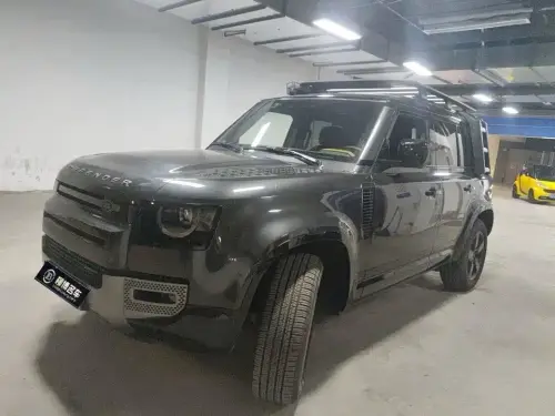 Land Rover Defender, 2023