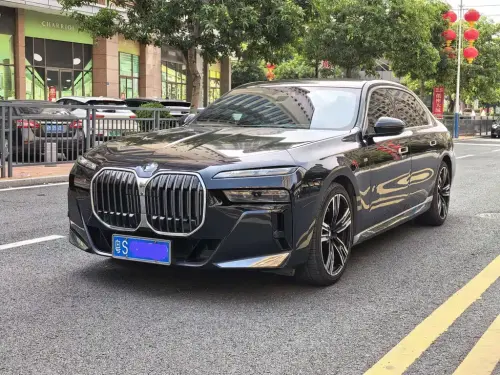 BMW 7-Series, 2023