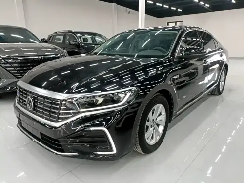 Volkswagen Passat, 2023