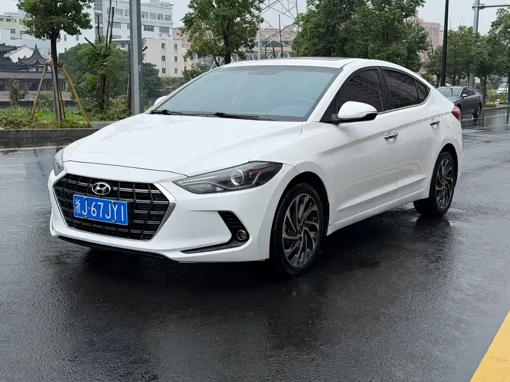 Hyundai Elantra, 2019