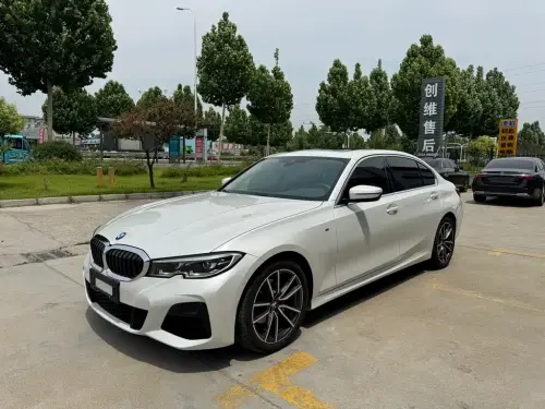 BMW 3-Series, 2020
