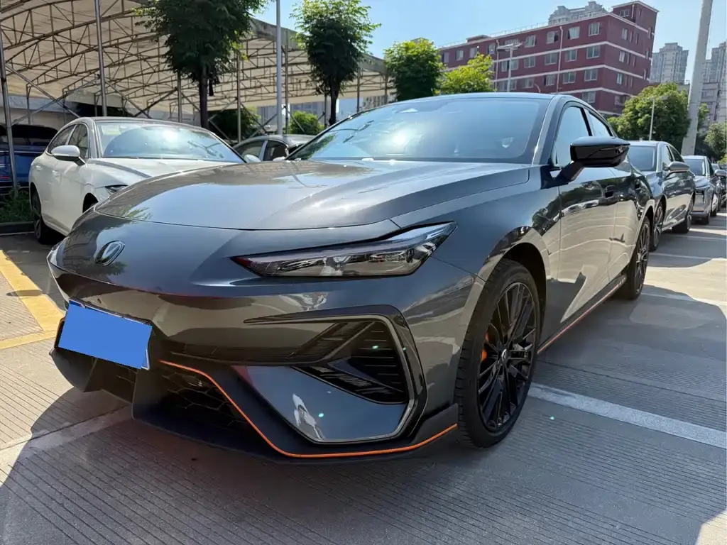 Changan UNI-V, 2025