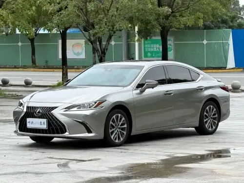 Lexus ES, 2024