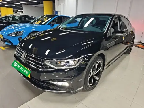 Volkswagen Magotan, 2025