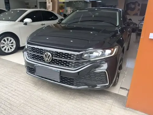 Volkswagen Passat, 2024