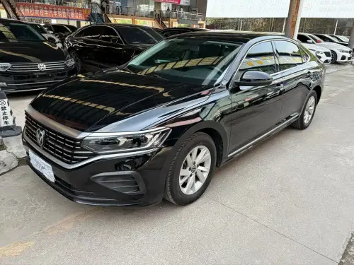 Volkswagen Passat, 2023