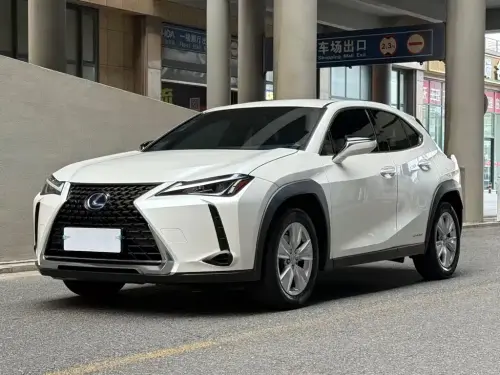 Lexus UX, 2020