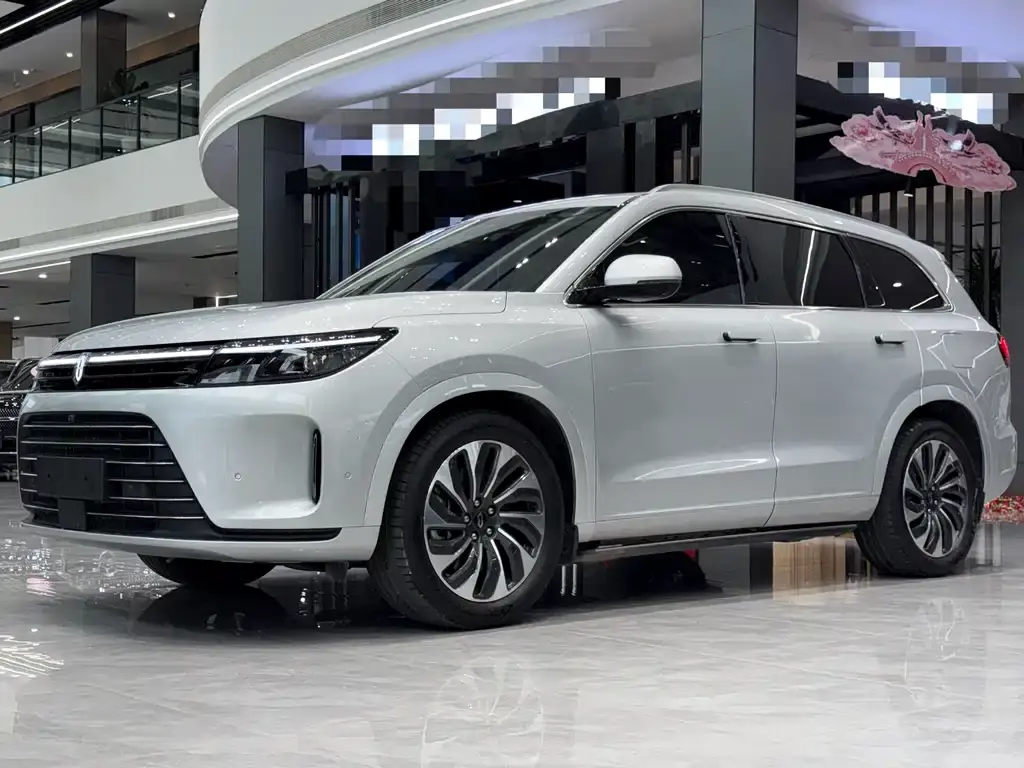 AITO M7, 2023