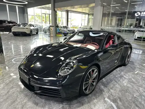 Porsche 911, 2024