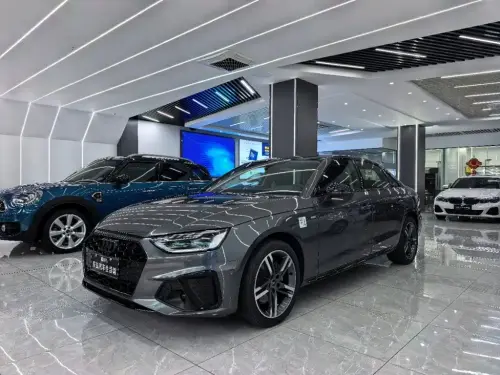 Audi A4, 2023