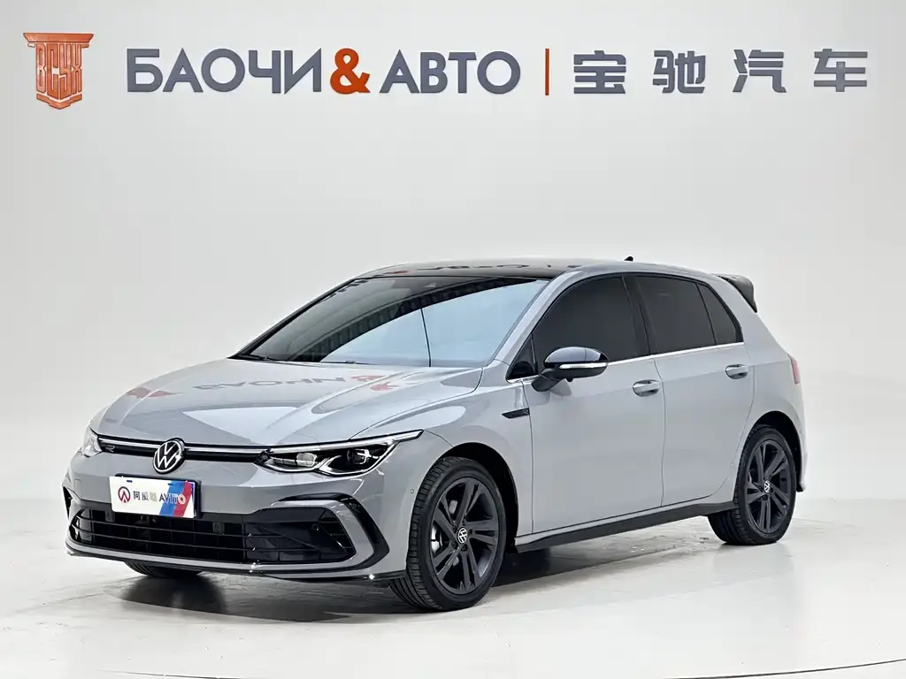 Volkswagen Golf, 2022