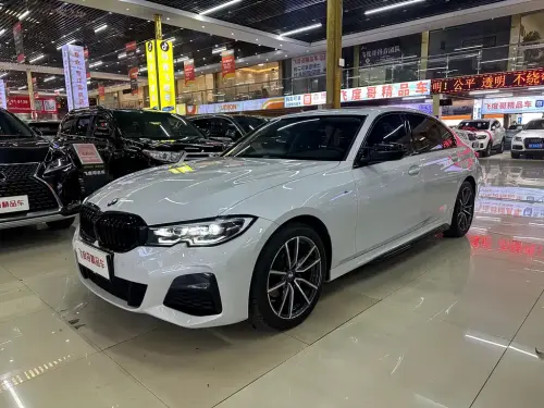 BMW 3-Series, 2021
