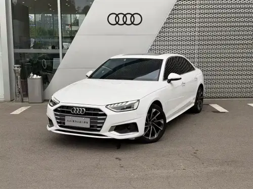 Audi A4, 2022