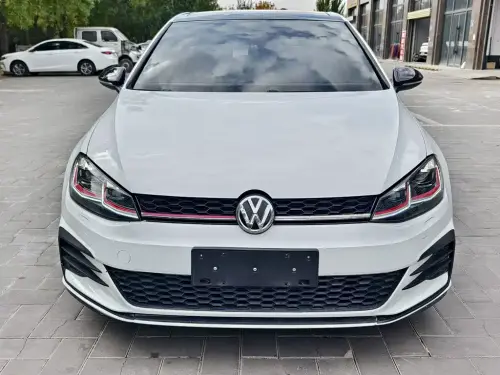Volkswagen Golf, 2020