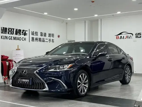 Lexus ES, 2020