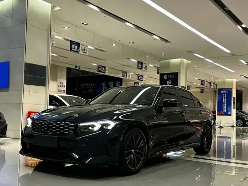BMW 3-Series, 2023