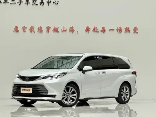 Toyota Sienna, 2024