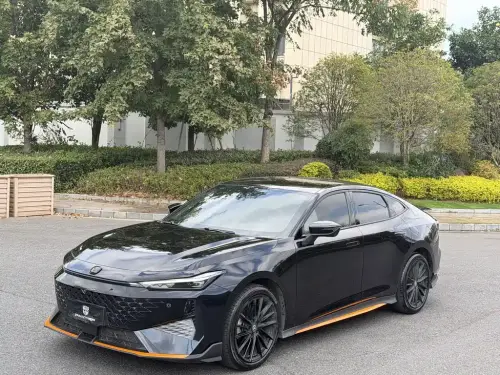 Changan UNI-V, 2025