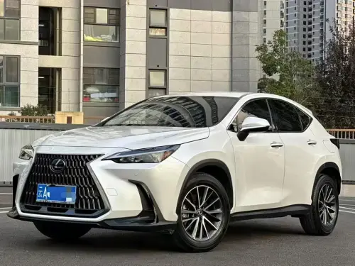 Lexus NX, 2023