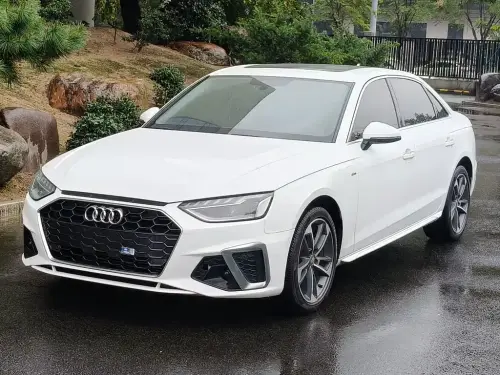 Audi A4, 2021