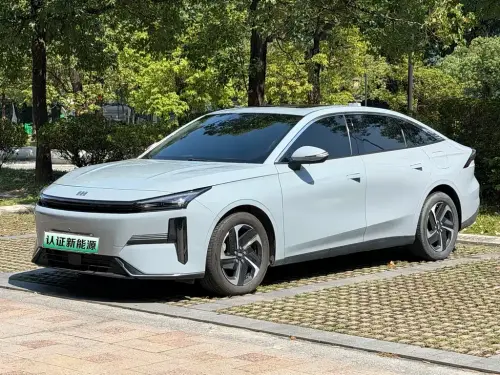 Geely Galaxy L6, 2024