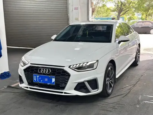 Audi A4, 2021