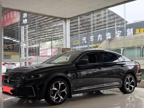 Volkswagen Passat, 2024