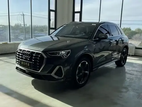 Audi Q3, 2022