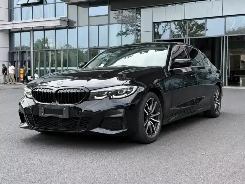 BMW 3-Series, 2022