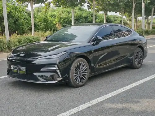 Geely Galaxy Xingyao 8, 2025