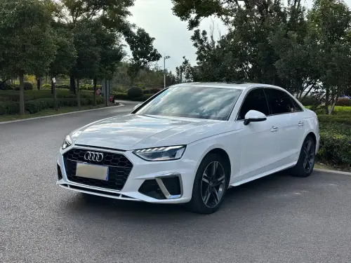 Audi A4, 2021