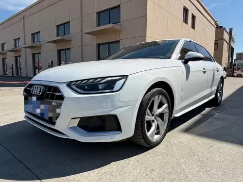 Audi A4, 2021