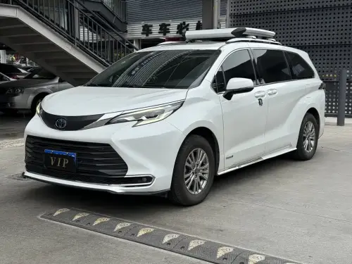 Toyota Sienna, 2022