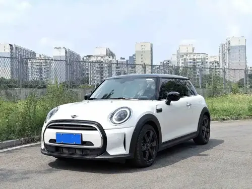Mini MINI, 2023