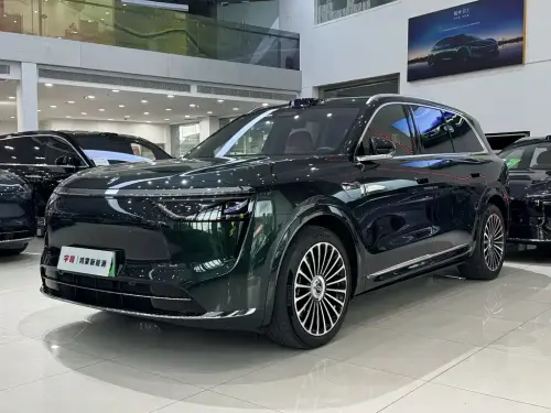 AITO M8, 2025