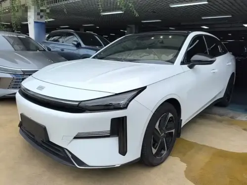 Geely Galaxy L6, 2024