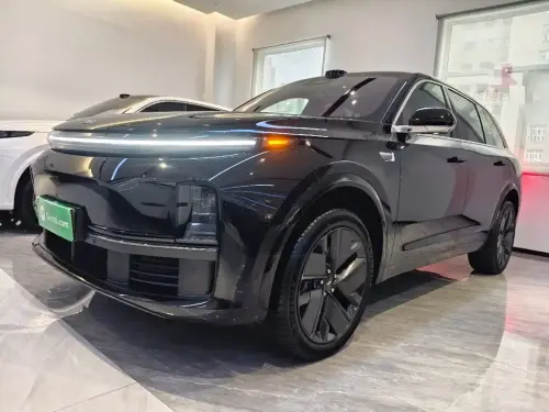 Li Auto L7, 2025