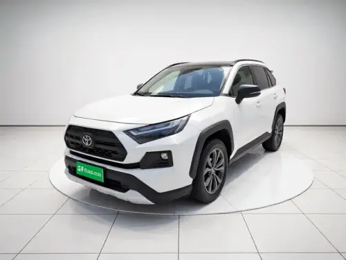 Toyota RAV4, 2023