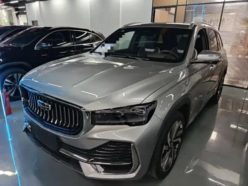Geely Xingyue L, 2025