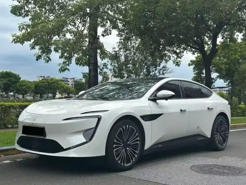 Avatr 12, 2024