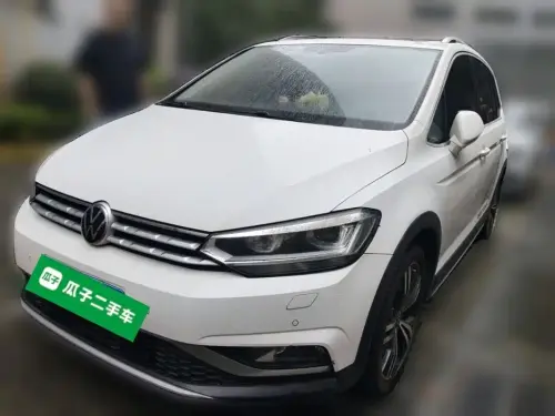 Volkswagen Touran, 2022