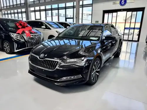 Skoda Superb, 2026