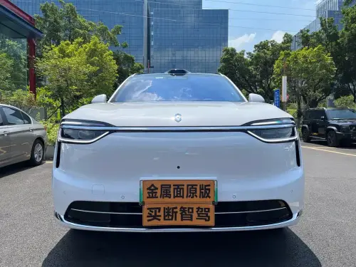 AITO M7, 2025